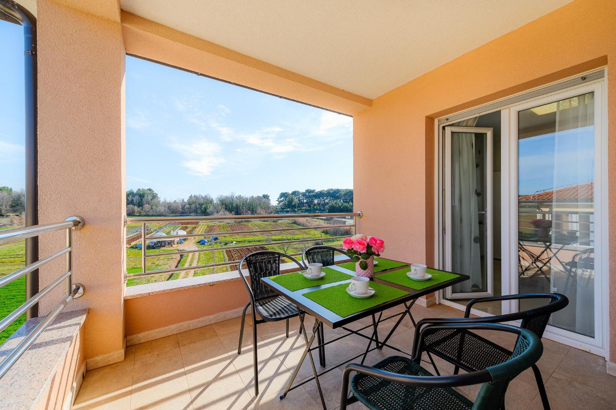 Stancija Amorozo 5 - Apartment N. 7 Poreč Eksteriør billede