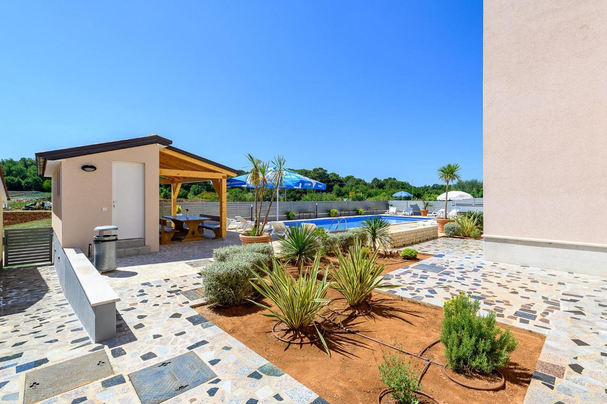 Stancija Amorozo 5 - Apartment N. 7 Poreč Eksteriør billede