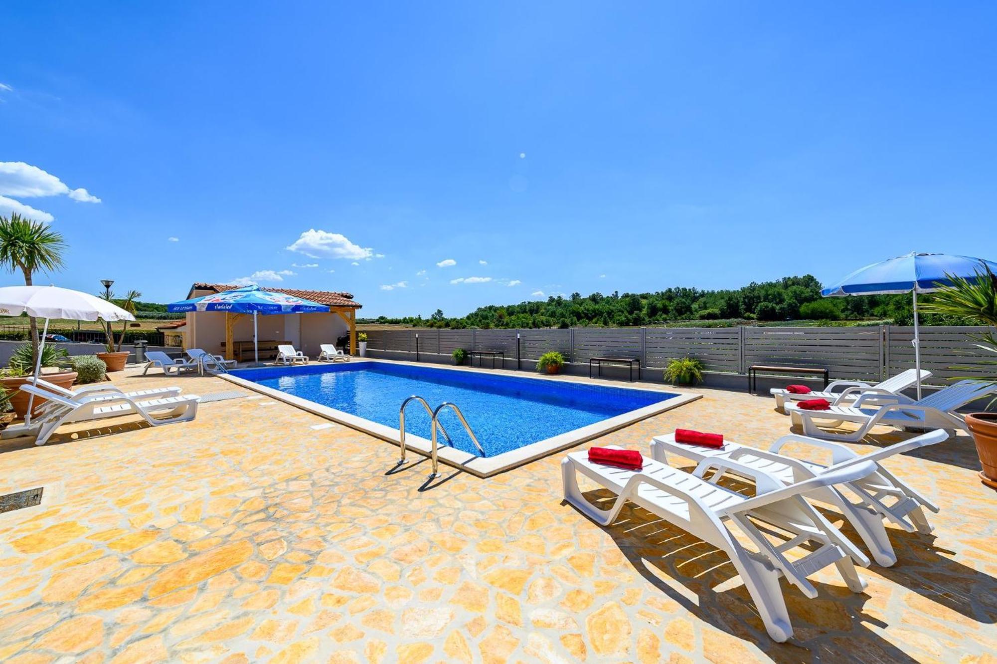 Stancija Amorozo 5 - Apartment N. 7 Poreč Eksteriør billede