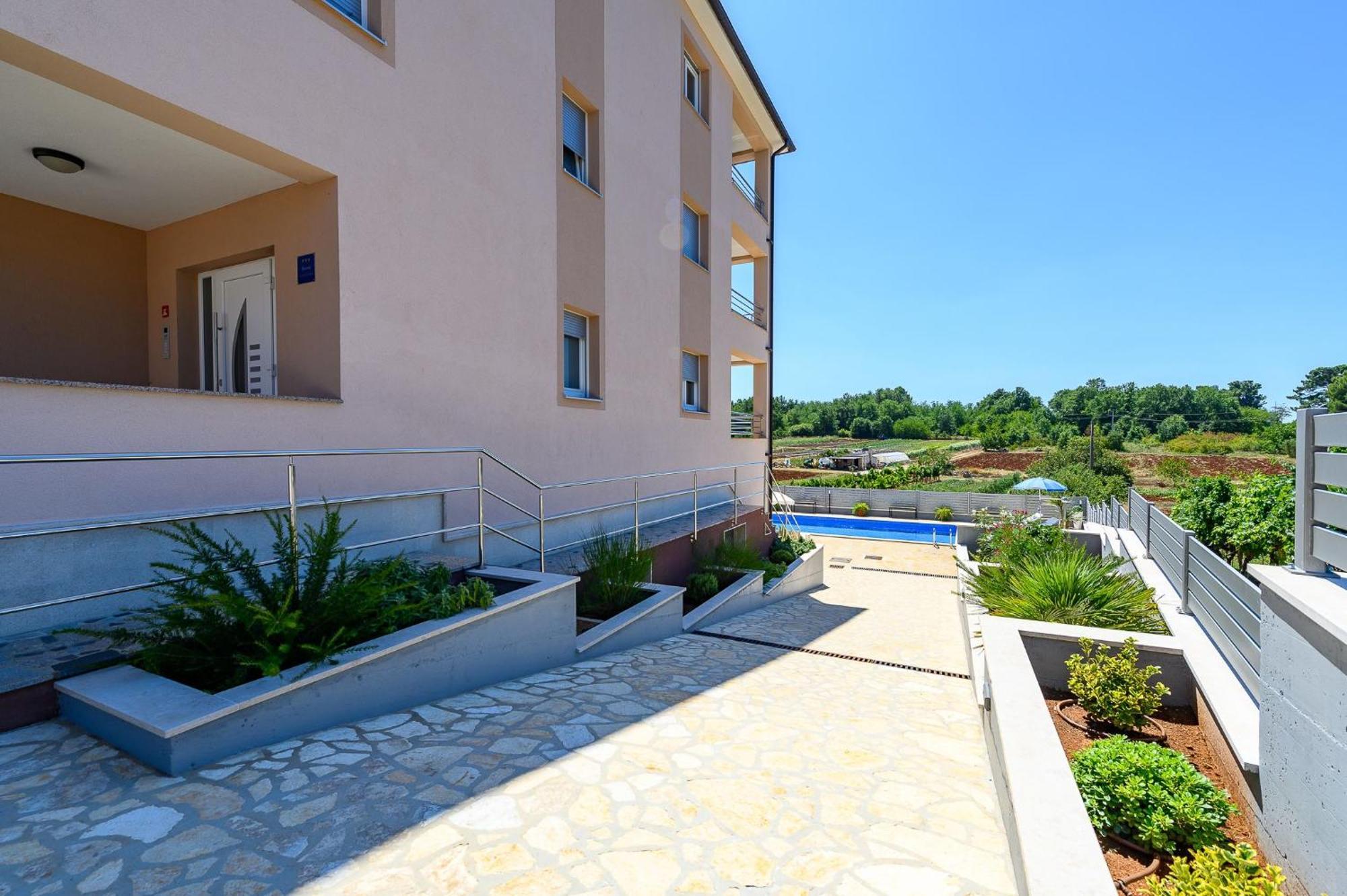 Stancija Amorozo 5 - Apartment N. 7 Poreč Eksteriør billede